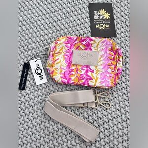 Aloha Collection• SUPER SPECIAL LIMITED EDITION Le Tour Lei Stand Taffy